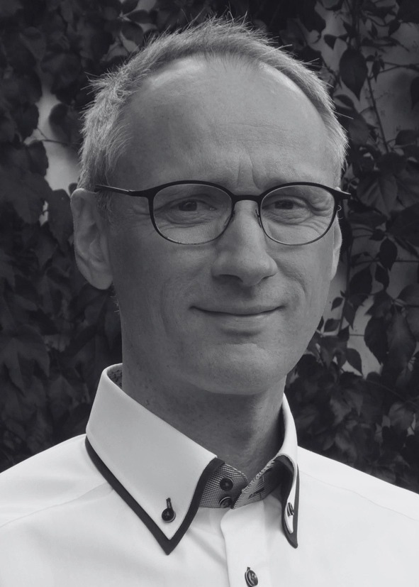 Dr. Dirk Luthin